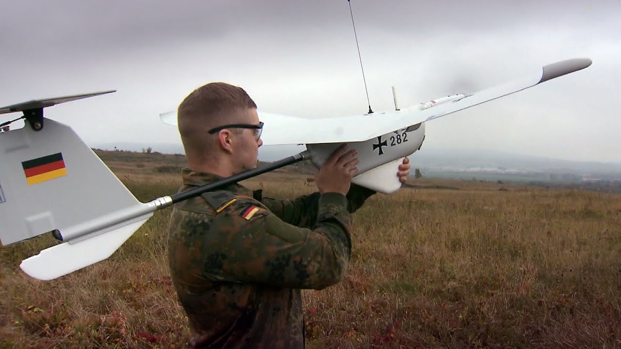 Debatte über umstrittene Drohnen-Bewaffnung der Bundeswehr