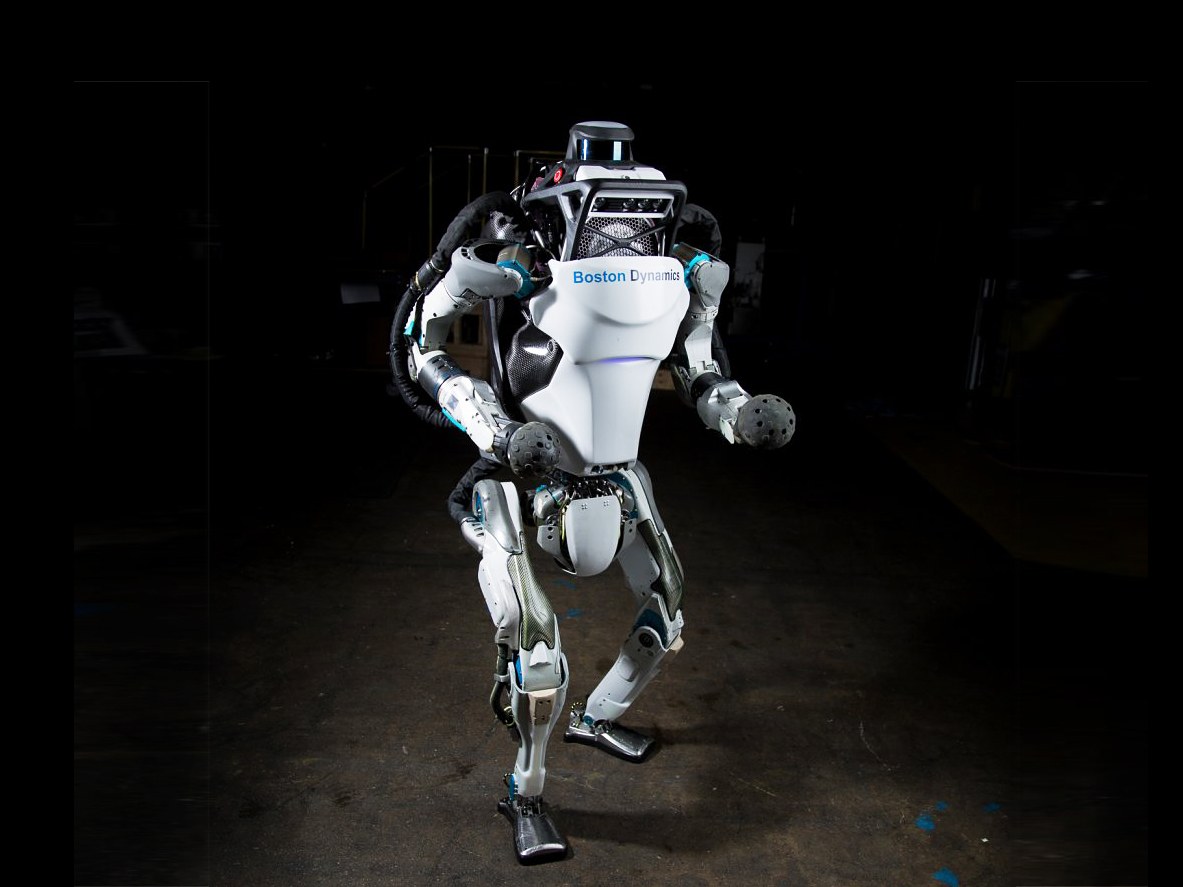 Zweibeiniger Roboter meistert Hindernis-Parcours